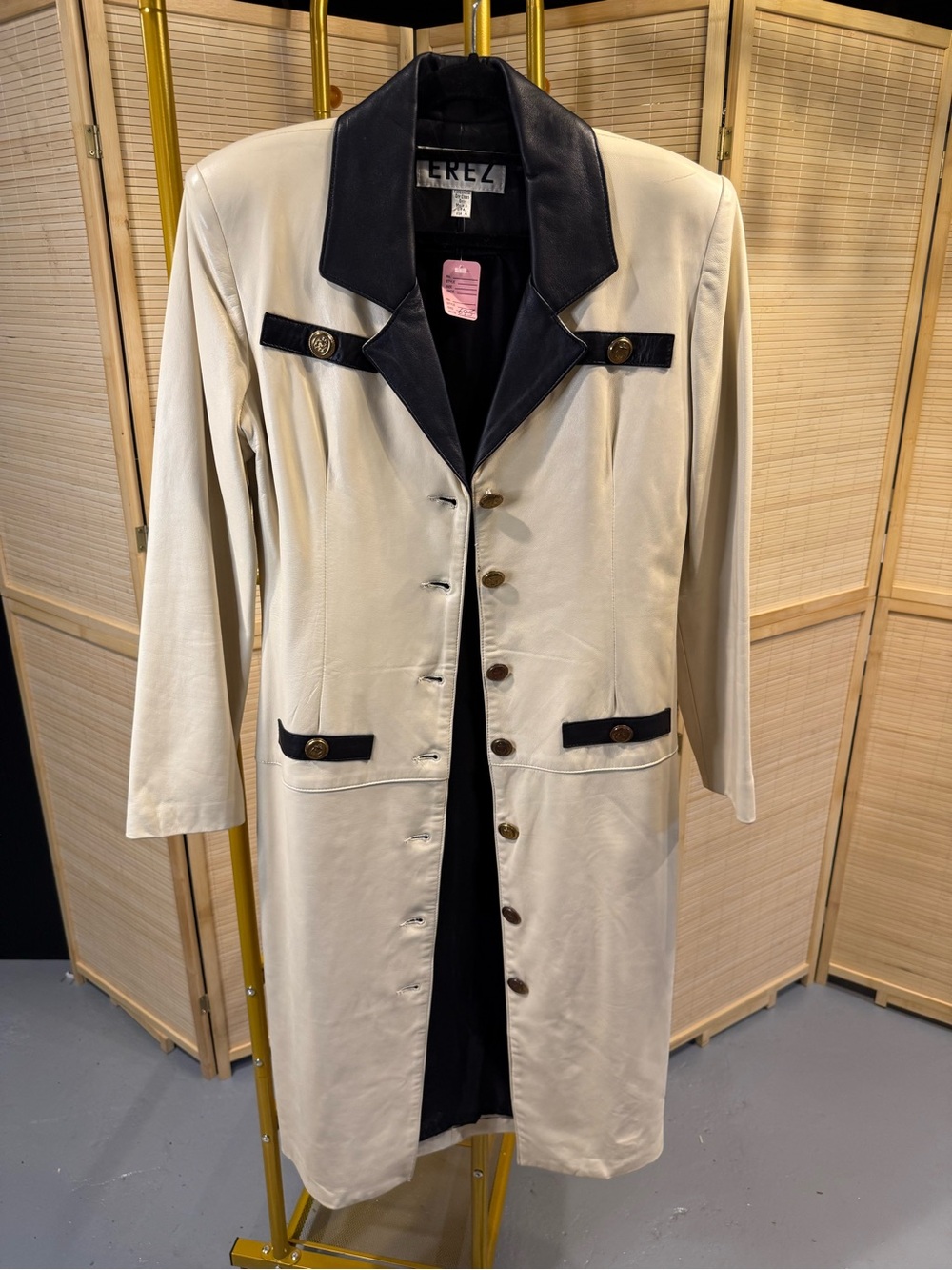 Elez Cream Genuine Leather Coat with Black Contrast Collar